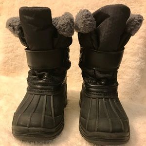 Gap winter boots (boys) toddler, size 5